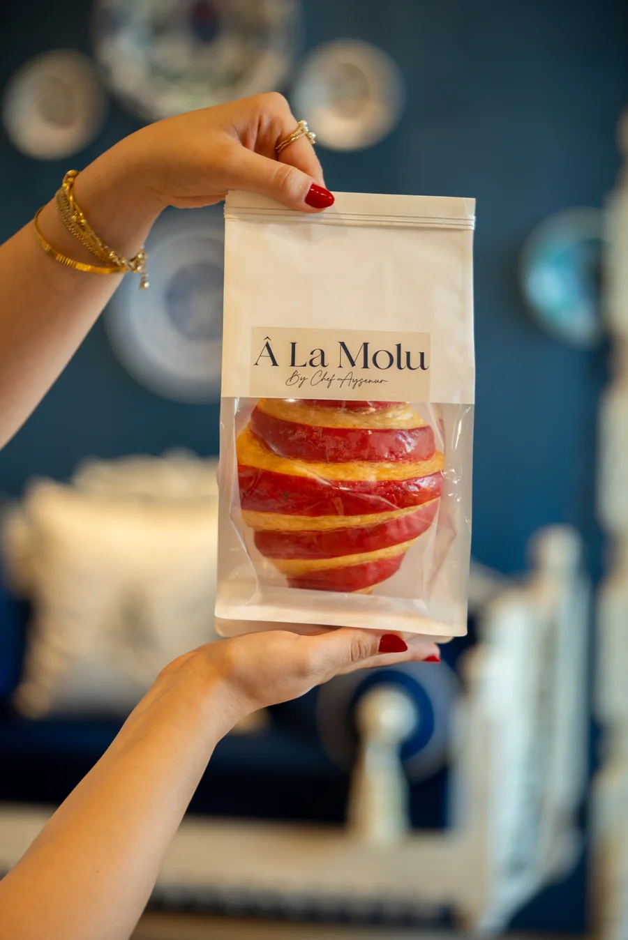Â LA MOLU packaged pastry